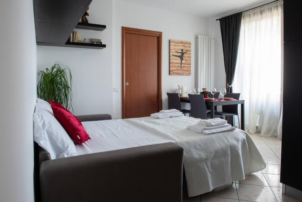 Bella Ciao Airport Apartment Seriate Buitenkant foto